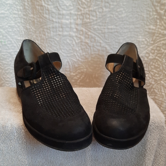 Just Our Shoes Black Mesh Top Buckled Shoes size 7.5 - Picture 3 of 13
